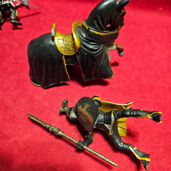 Schleich and Papo Knights - Picture 16 of 16